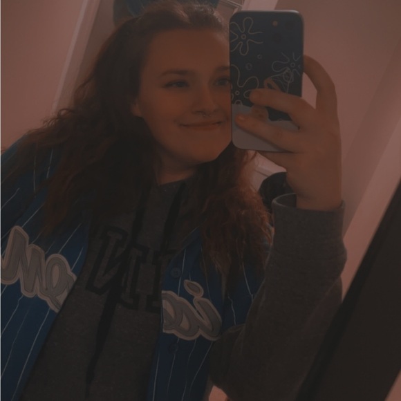 Meet your Posher, Emily - Picture 2 of 8